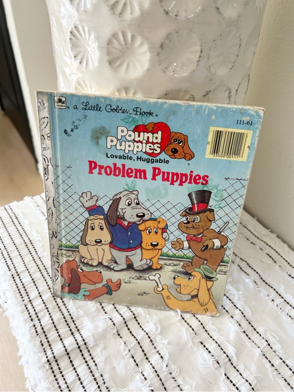 Vintage 1986 Pound Puppies "Problem Puppies" Little Golden Book